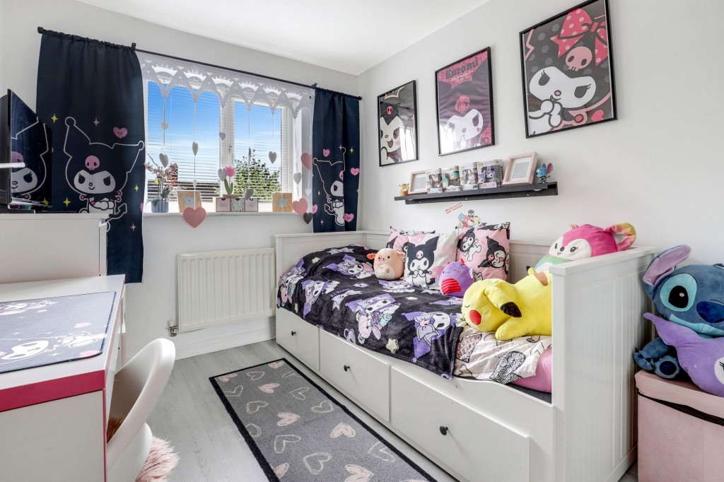 Edmonstone Crescent, Nottingham, NG5