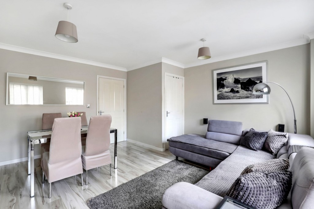 Edmonstone Crescent, Nottingham, NG5