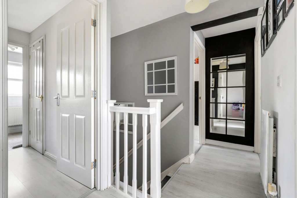 Edmonstone Crescent, Nottingham, NG5