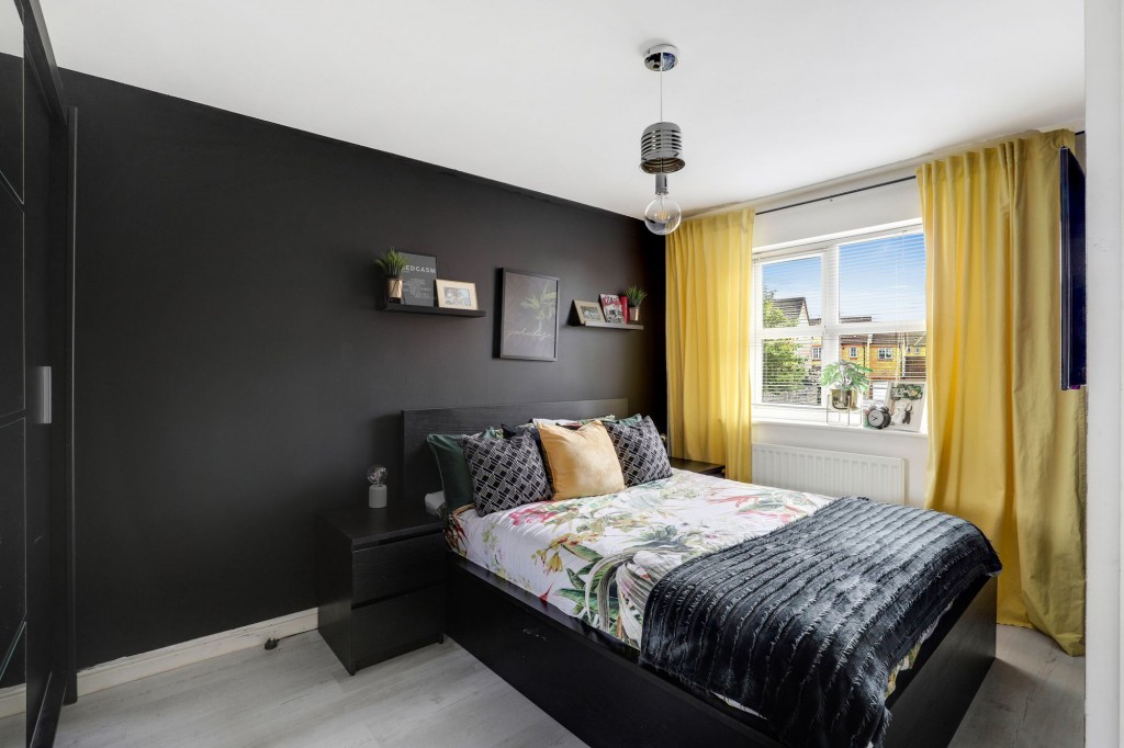 Edmonstone Crescent, Nottingham, NG5