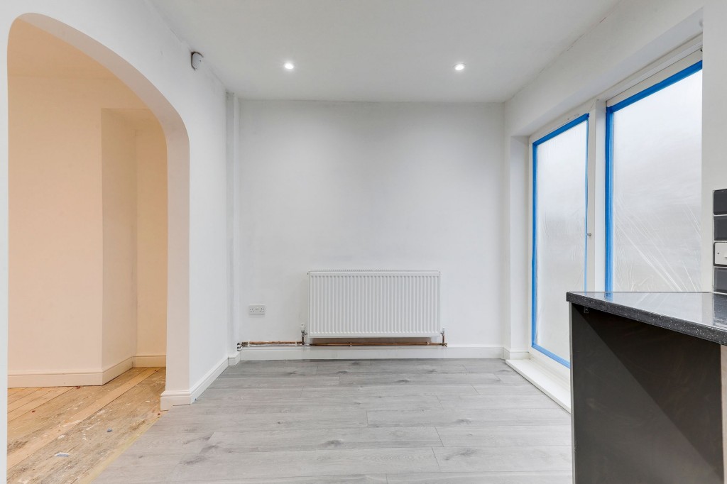 Denewood Crescent, Nottingham, NG8