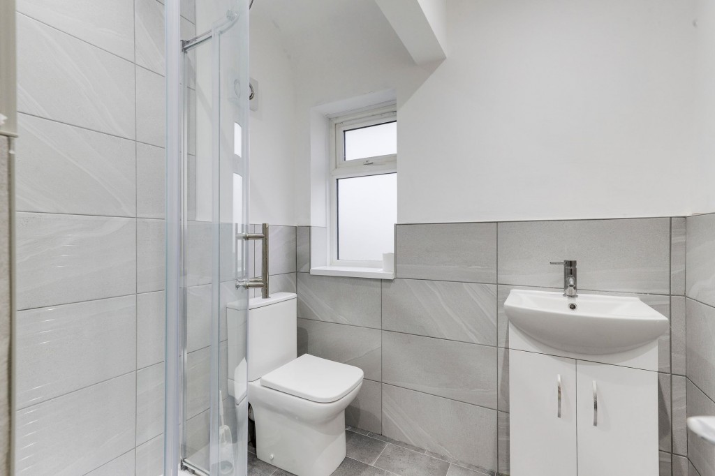 Denewood Crescent, Nottingham, NG8