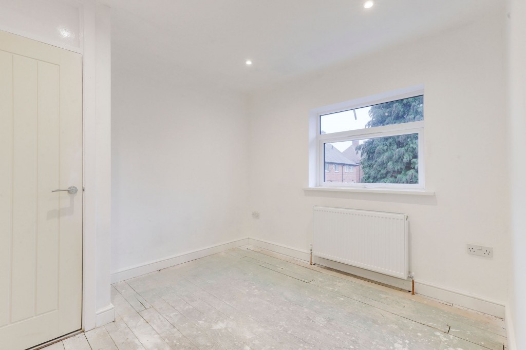 Denewood Crescent, Nottingham, NG8