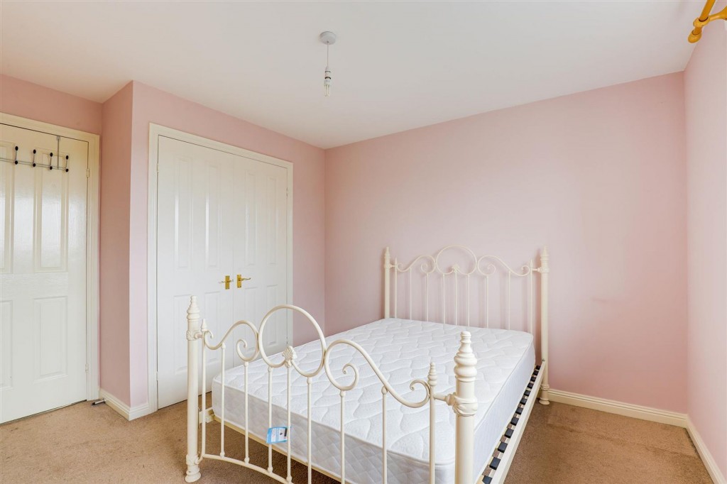 Park Drive, Hucknall, NG15