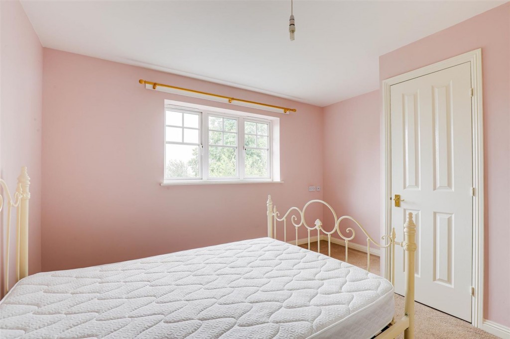 Park Drive, Hucknall, NG15