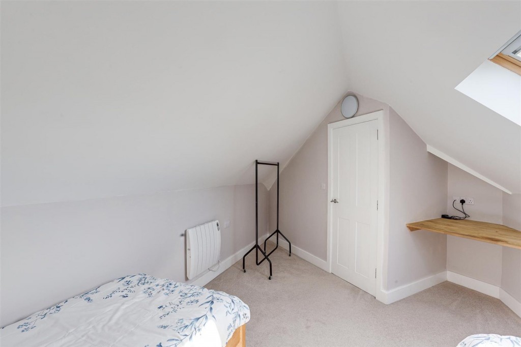 Woodland Grove, Woodthorpe, NG5