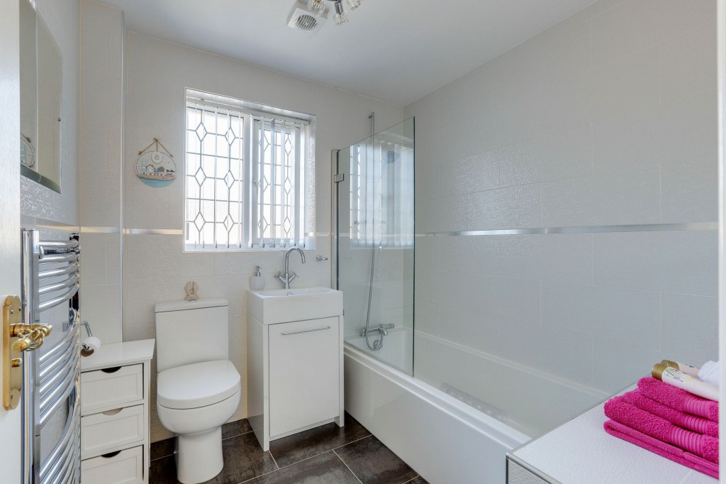 Annies Close, Hucknall, NG15