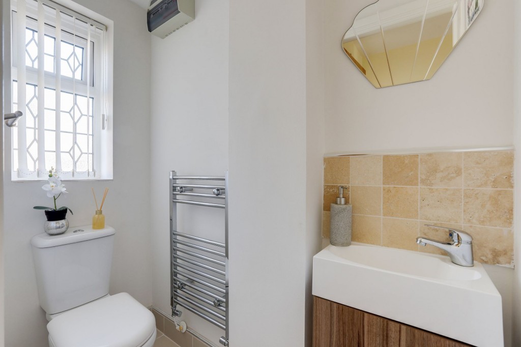 Annies Close, Hucknall, NG15