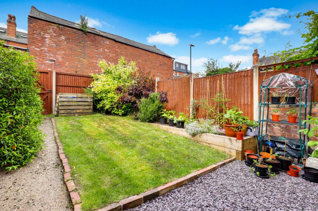 Central Avenue, New Basford, NG7