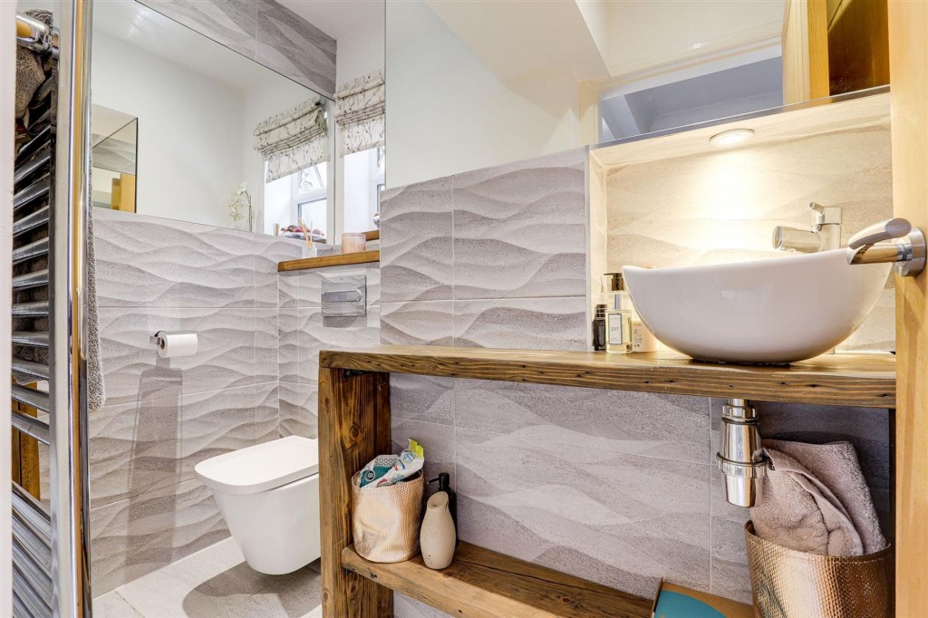 Longmead Drive, Fiskerton, NG25