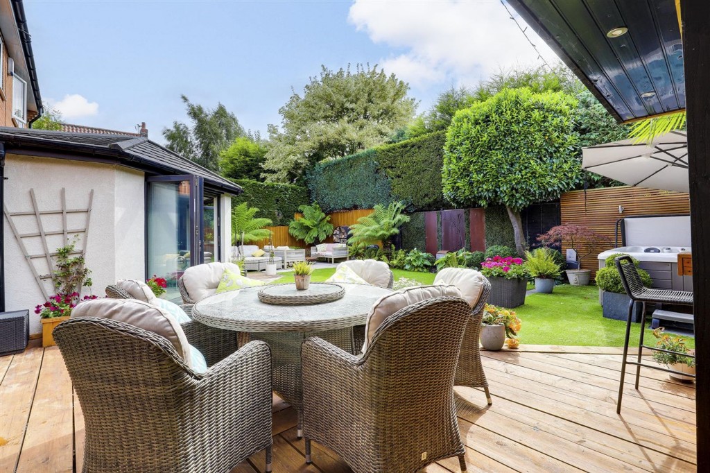 Longmead Drive, Fiskerton, NG25