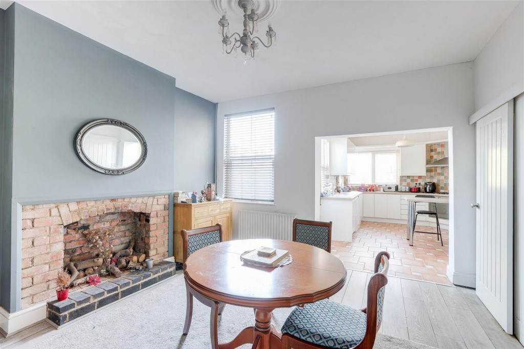 Albert Road, Long Eaton, NG10