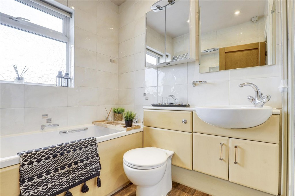 Elmhurst Avenue, Nottingham, NG3