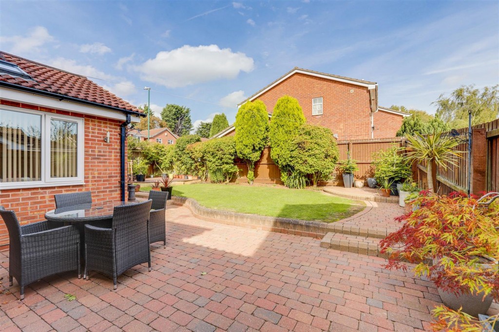 Fearnleigh Drive, Nottingham, NG6