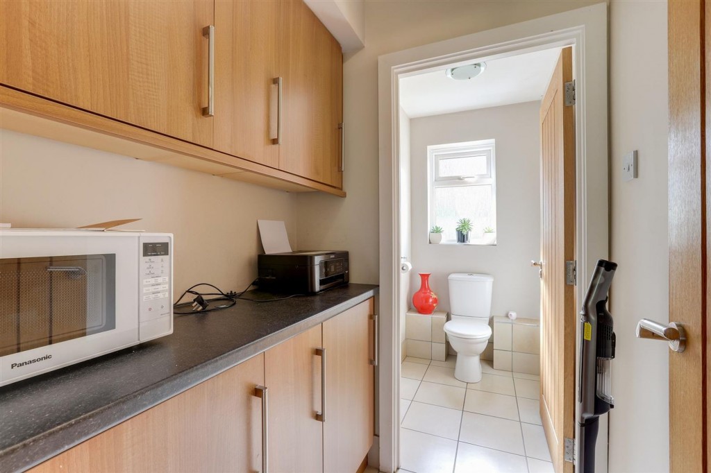 Fearnleigh Drive, Nottingham, NG6