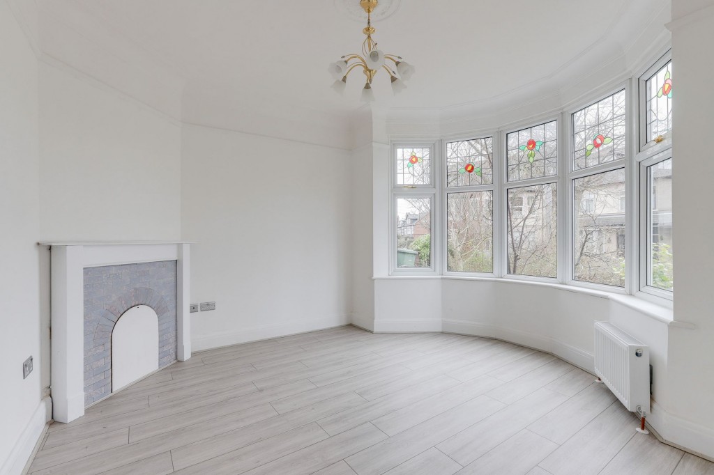 Watcombe Circus, Nottingham, NG5