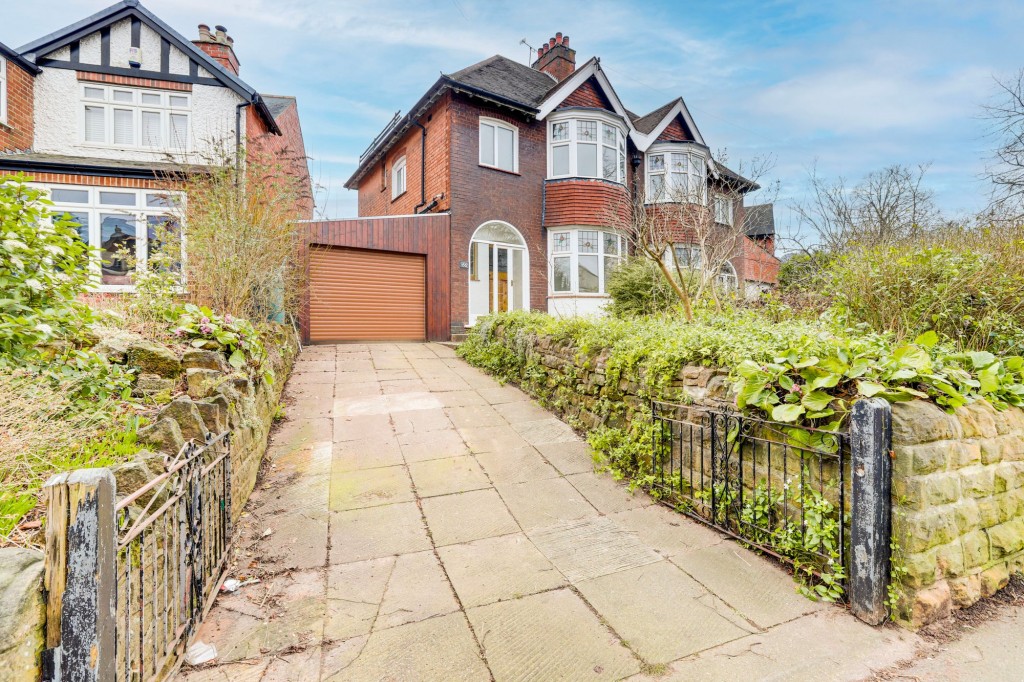 Watcombe Circus, Nottingham, NG5