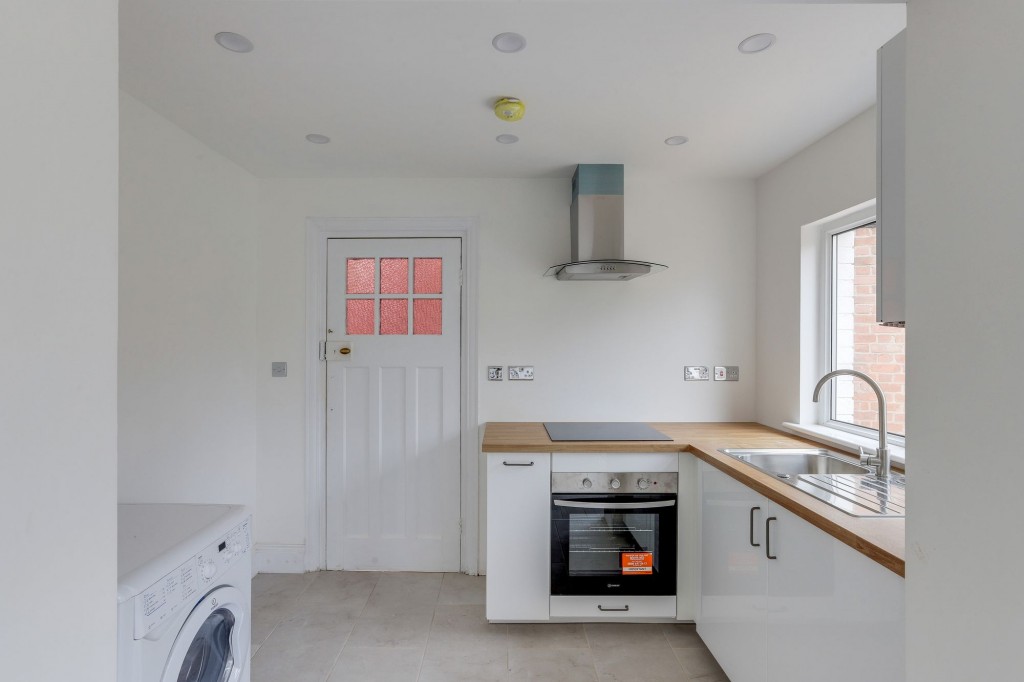 Watcombe Circus, Nottingham, NG5