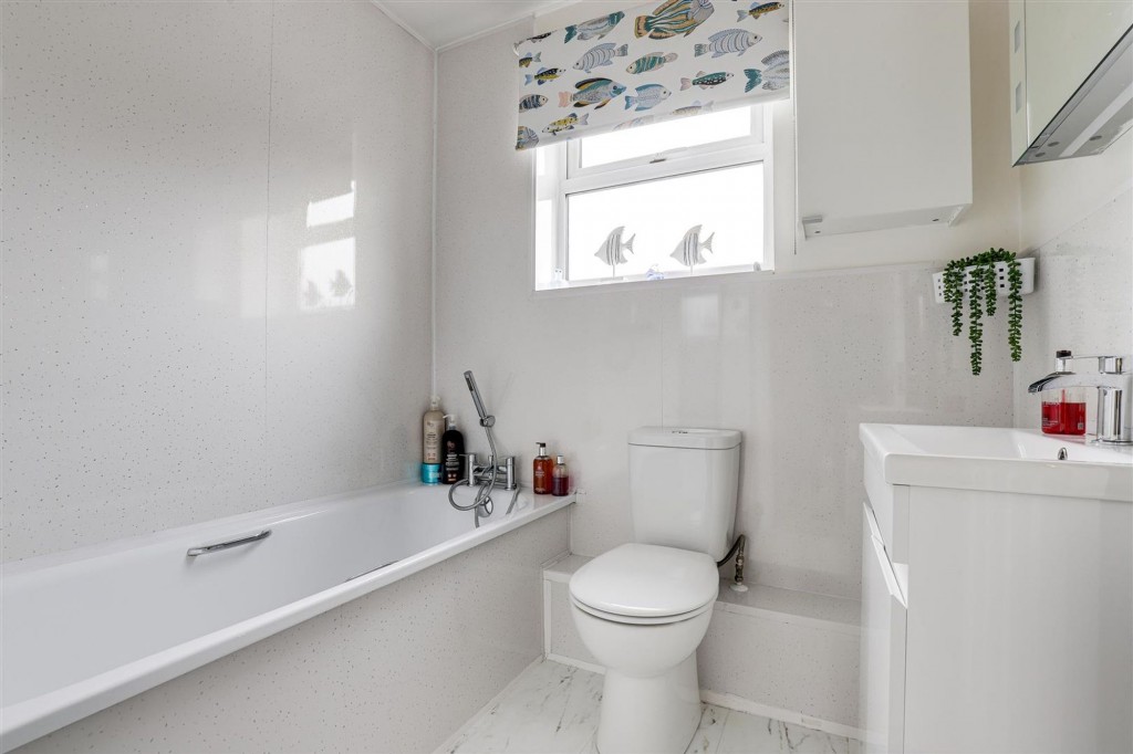 Verona Avenue, Colwick, NG4