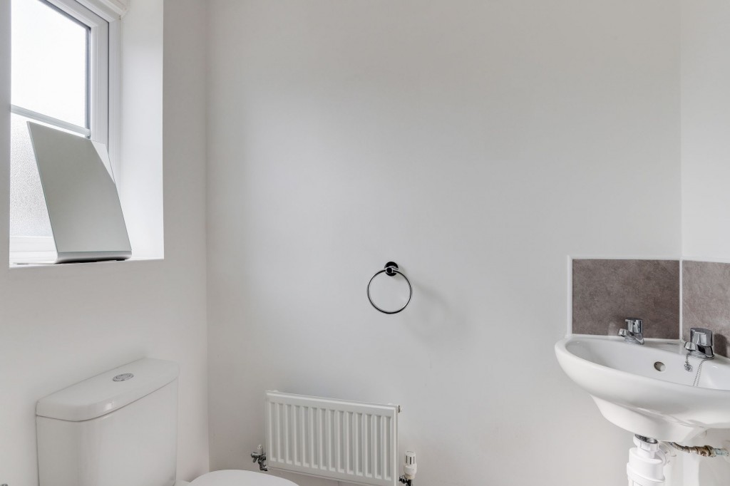 Defiant Close, Hucknall, NG15