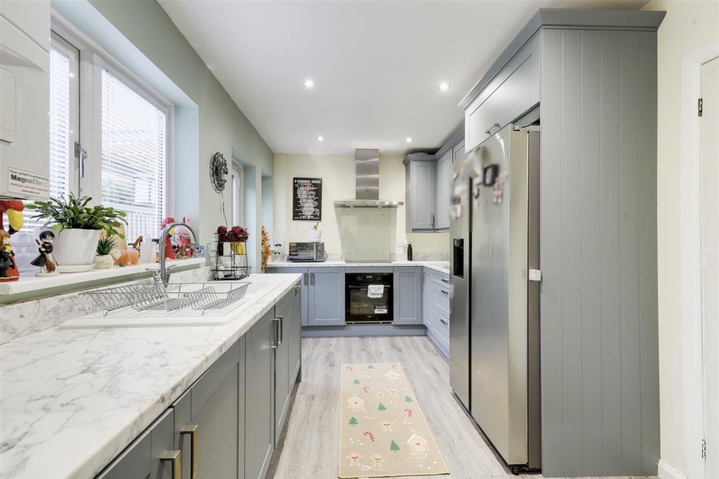 Gainsford Crescent, Nottingham, NG5