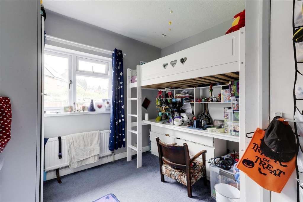 Gainsford Crescent, Nottingham, NG5