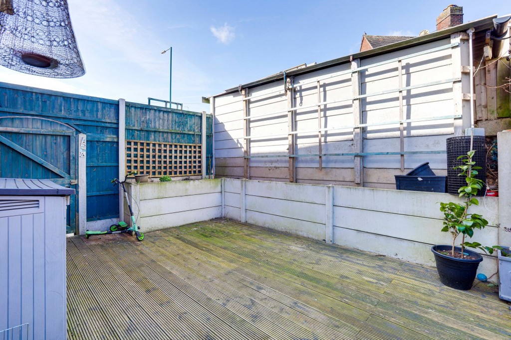 Gainsford Crescent, Nottingham, NG5