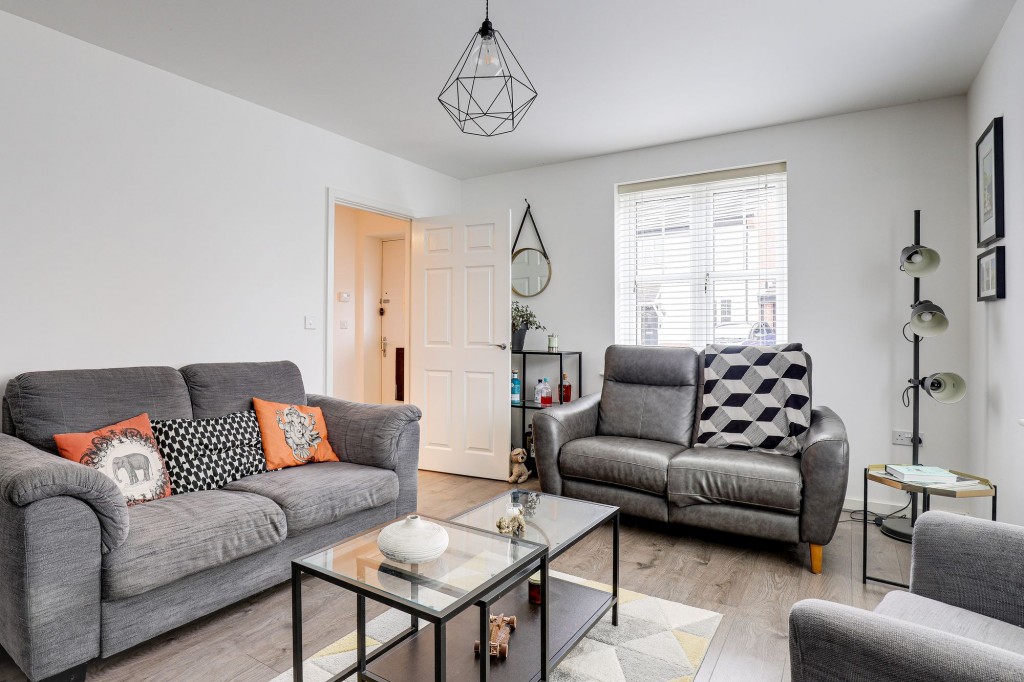 Seaton Way, Mapperley, NG3