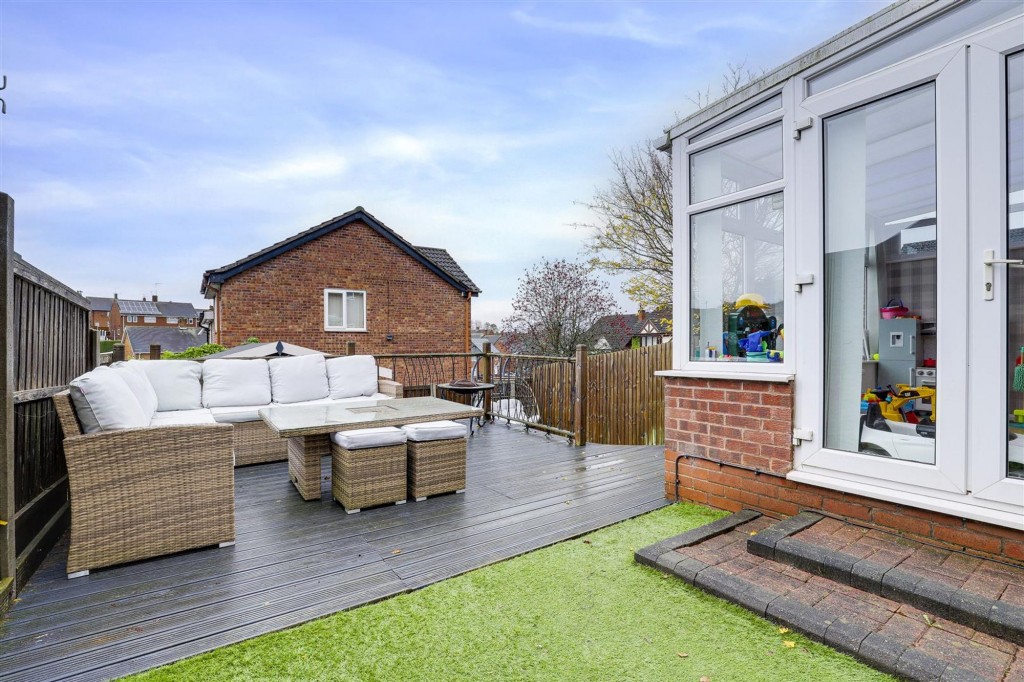 Dylan Thomas Road, Nottingham, NG5