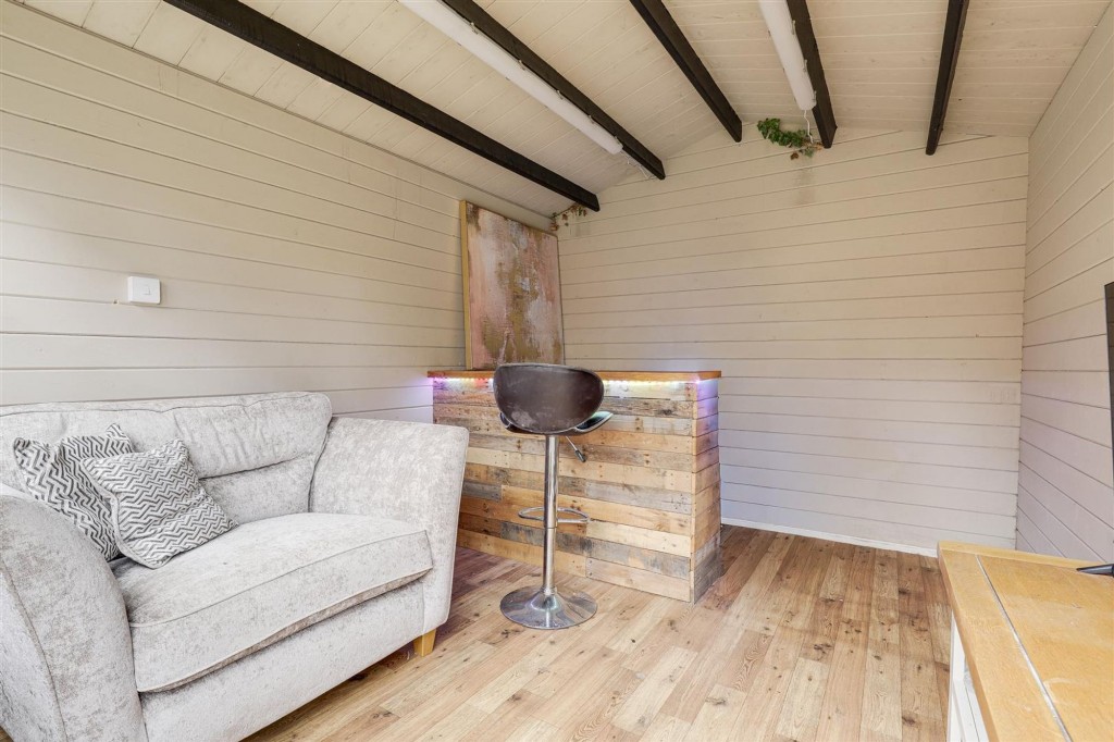 Dylan Thomas Road, Nottingham, NG5