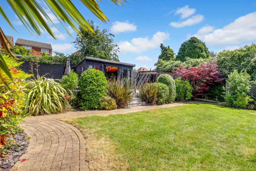 Buxton Avenue, Carlton, NG4