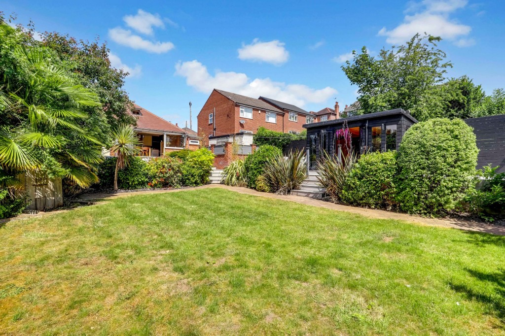 Buxton Avenue, Carlton, NG4