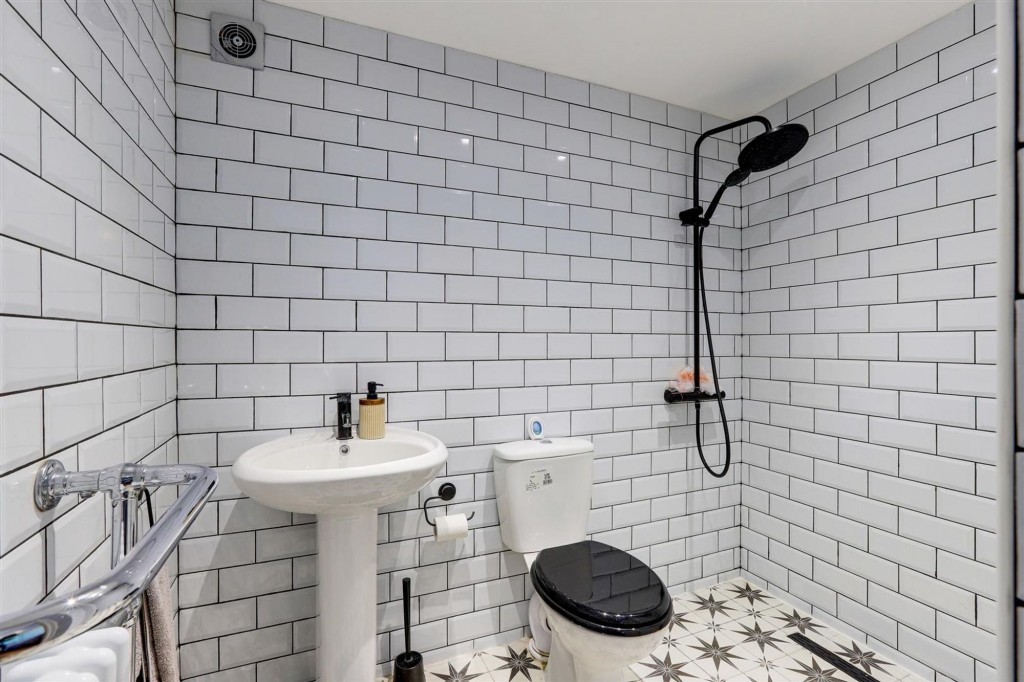 Longmoor Lane, Sandiacre, NG10