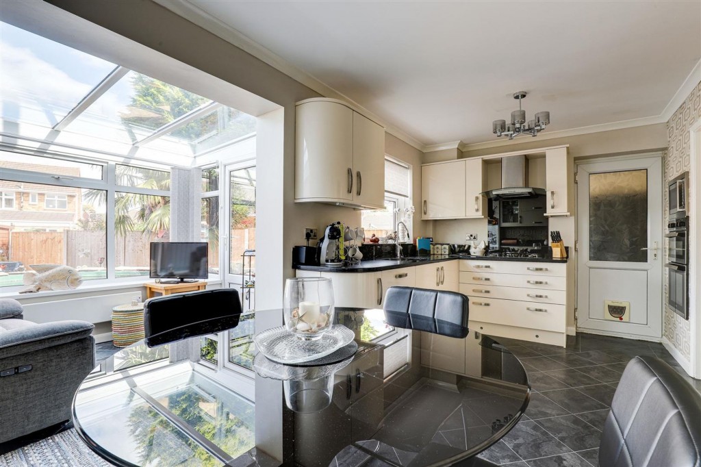 Arlington Close, Hucknall, NG15