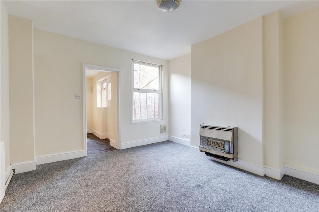 Myrtle Avenue, Nottingham, NG7
