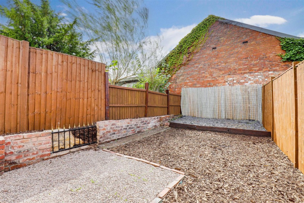 Ekowe Street, Nottingham, NG7