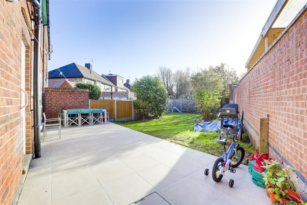 Peveril Road, Beeston, NG9