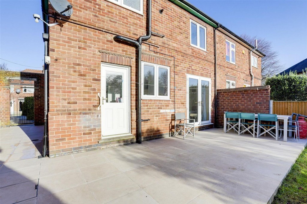 Peveril Road, Beeston, NG9