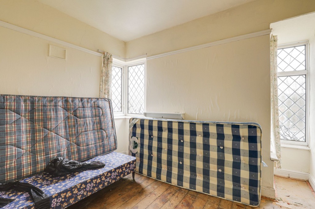Derby Road, Bramcote, NG9