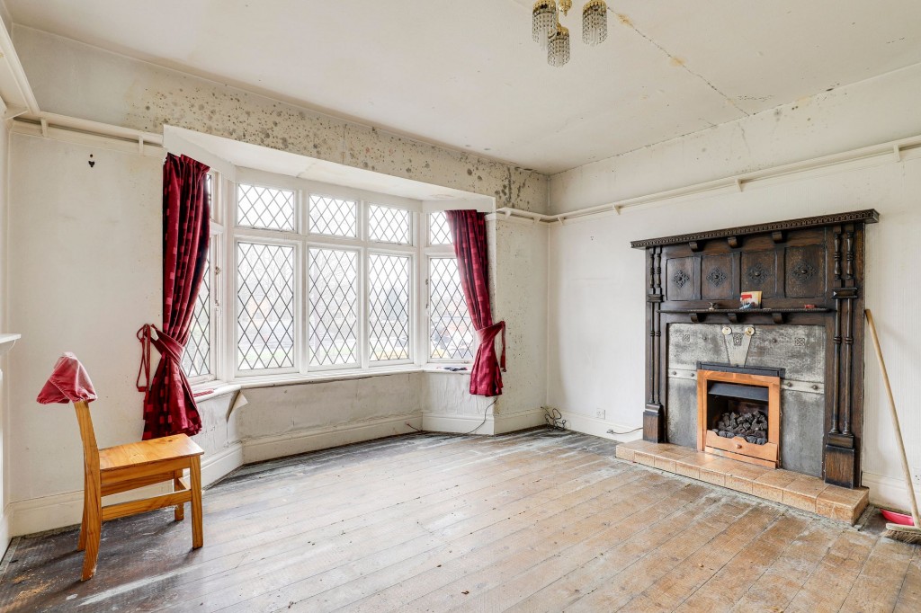 Derby Road, Bramcote, NG9