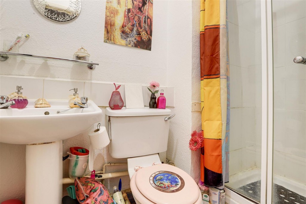 Radford Road, Nottingham, NG7