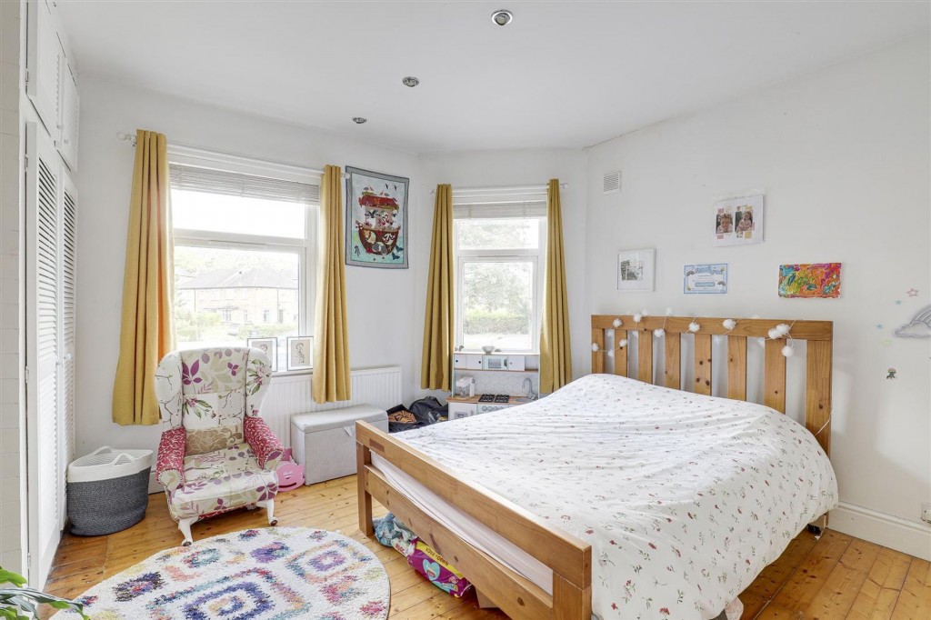 Burton Road, Gedling, NG4