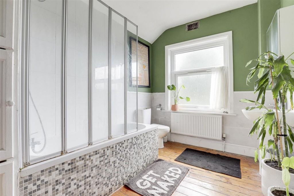 Burton Road, Gedling, NG4