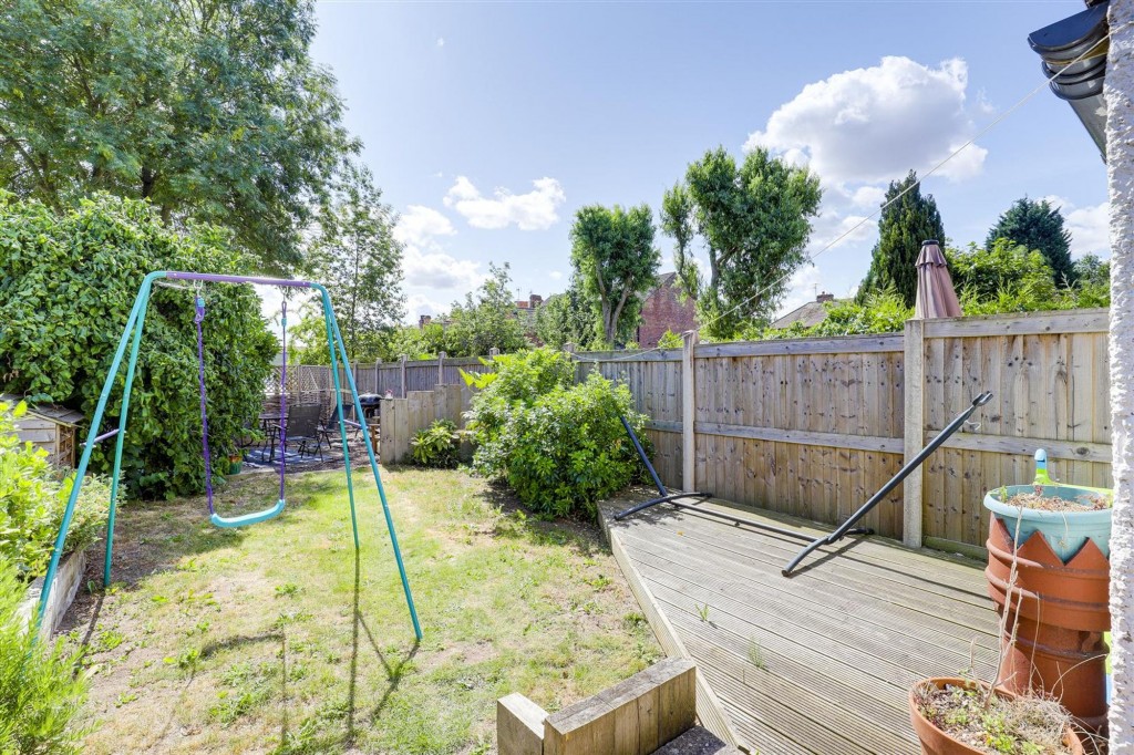Burton Road, Gedling, NG4