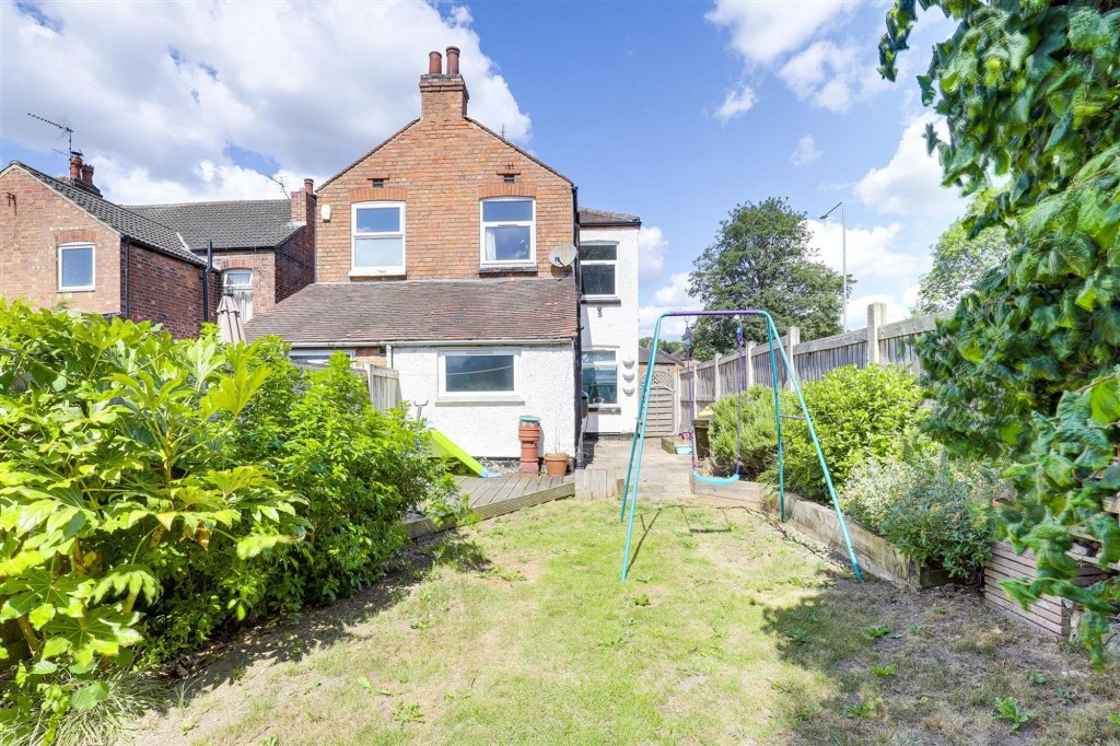 Burton Road, Gedling, NG4