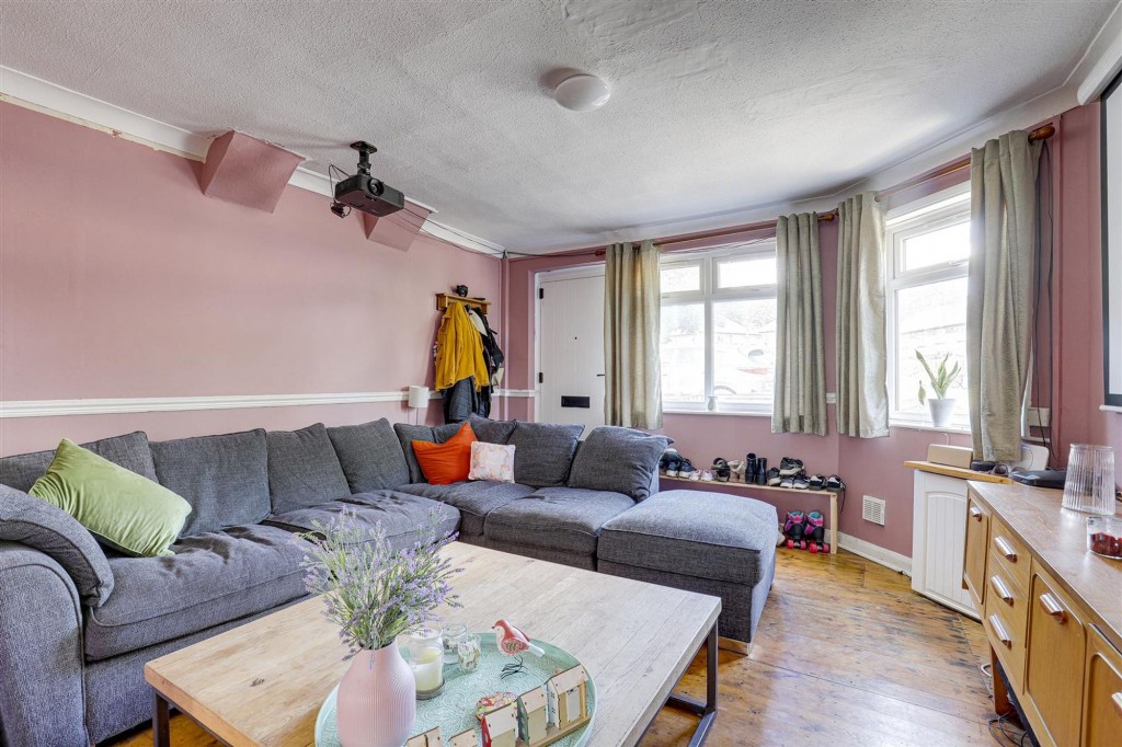 Burton Road, Gedling, NG4