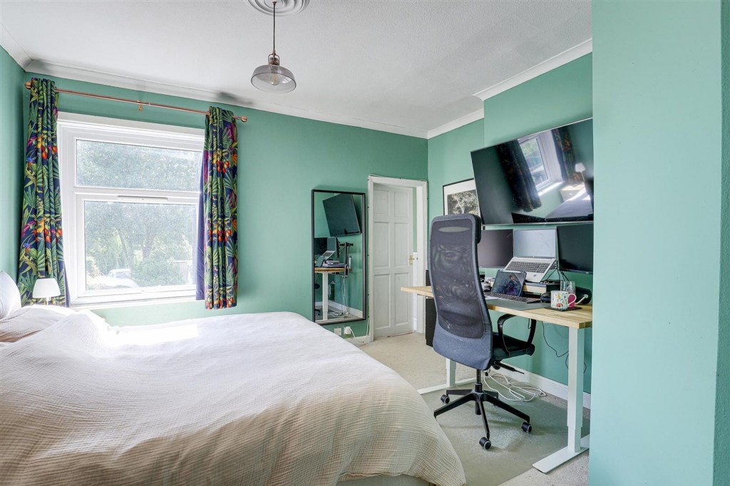 Burton Road, Gedling, NG4