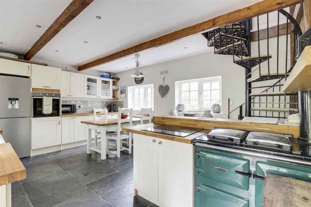 Kirk Hill, East Bridgford, NG13