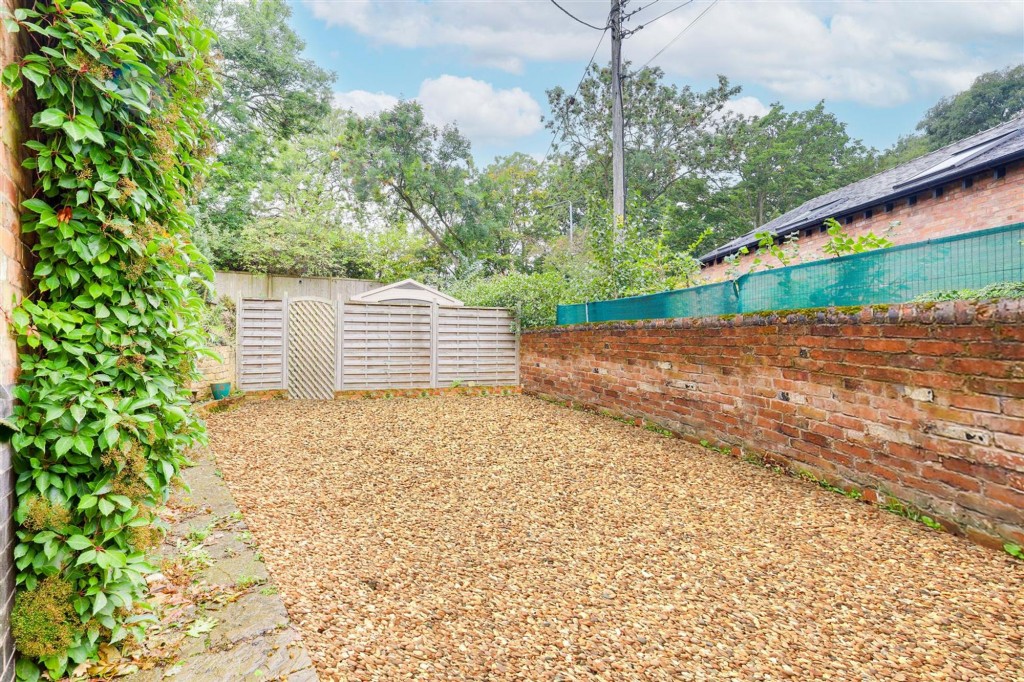 Kirk Hill, East Bridgford, NG13