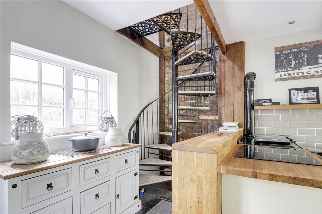 Kirk Hill, East Bridgford, NG13